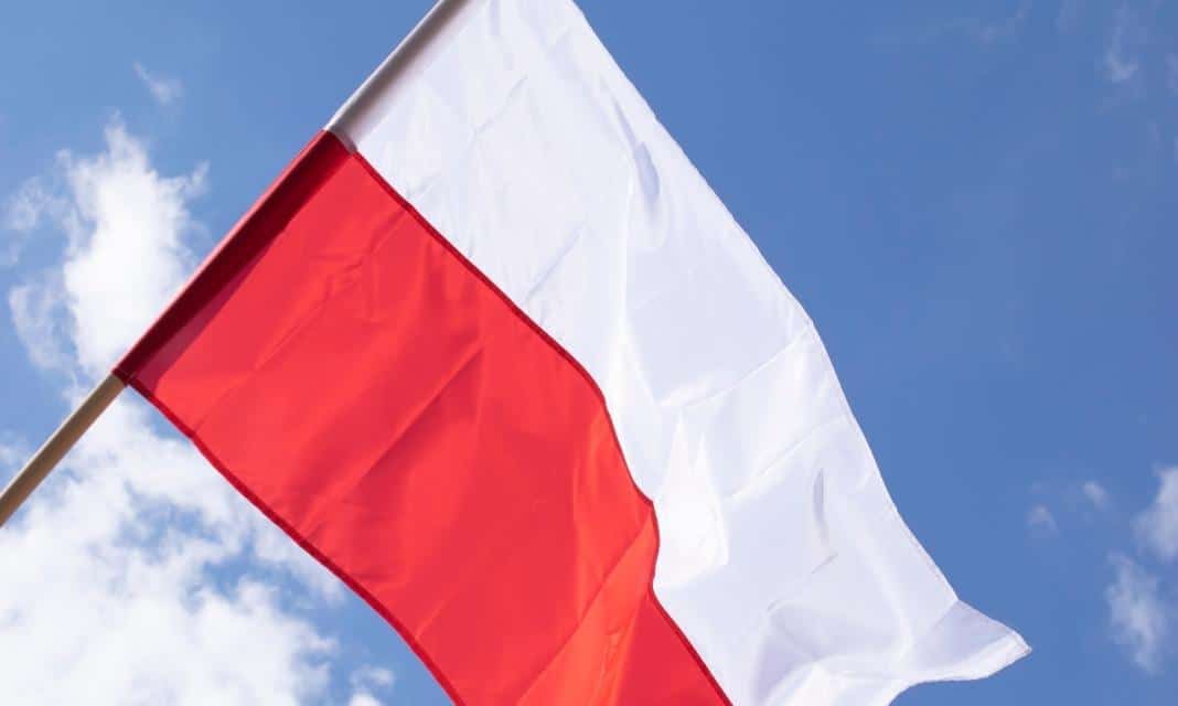 Obchody Dnia Flagi RP w Warszawie: Jak uczcić nasze narodowe symbole?