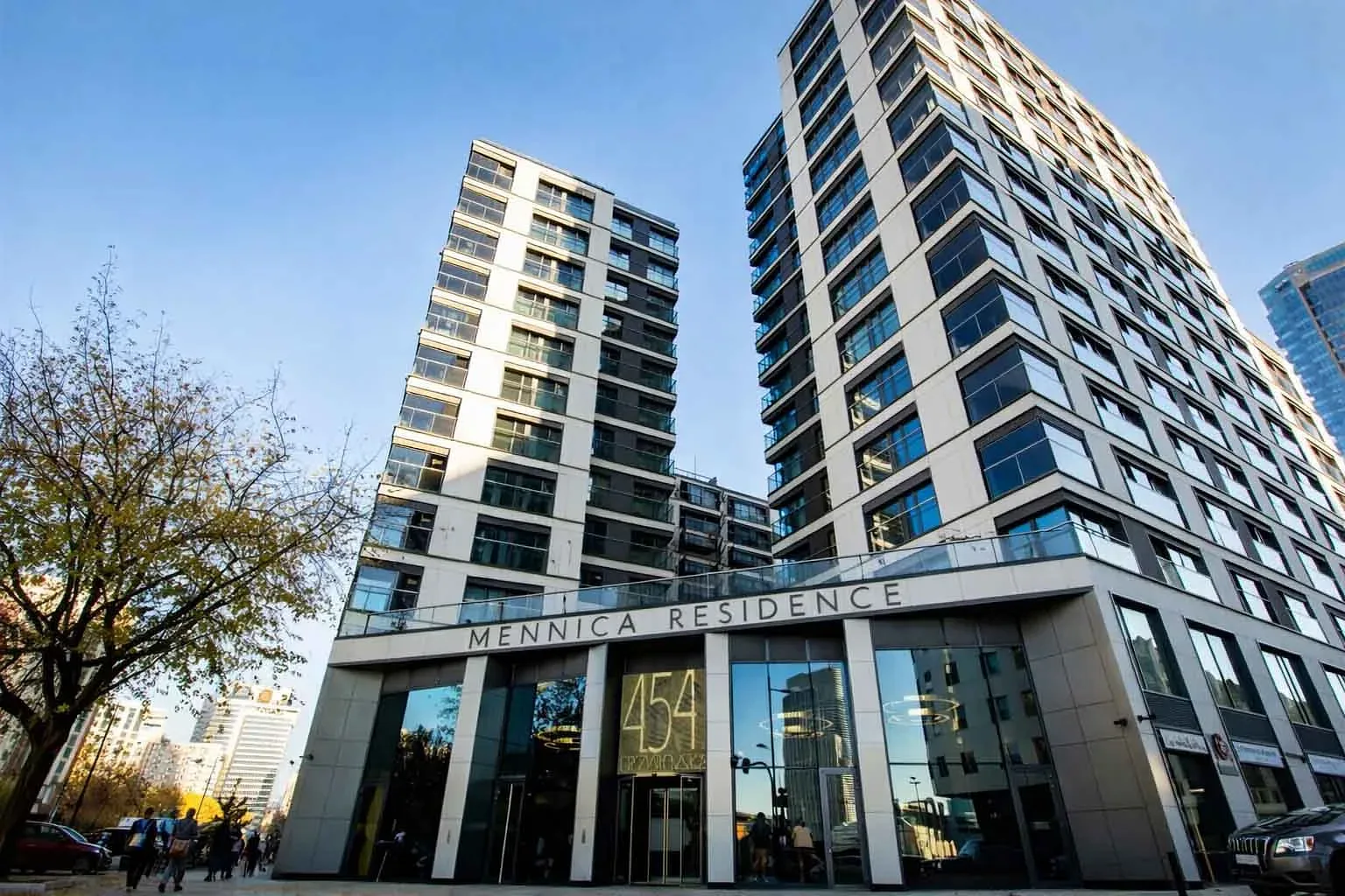 Modele inwestycyjne w nowym centrum Warszawy: Mennica Residence i Grzybowska 43a