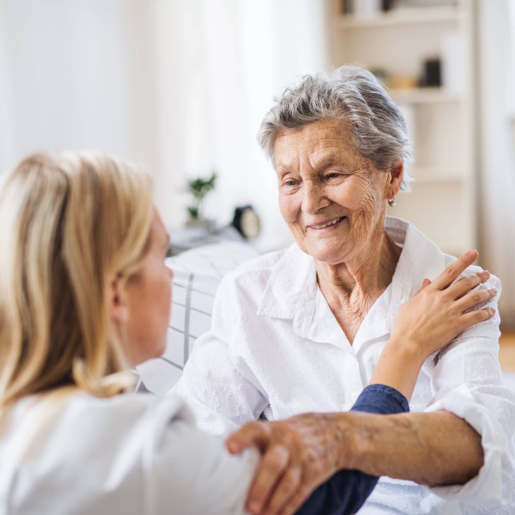 Zawód opiekunki seniora – na co możesz liczyć pracując w Niemczech