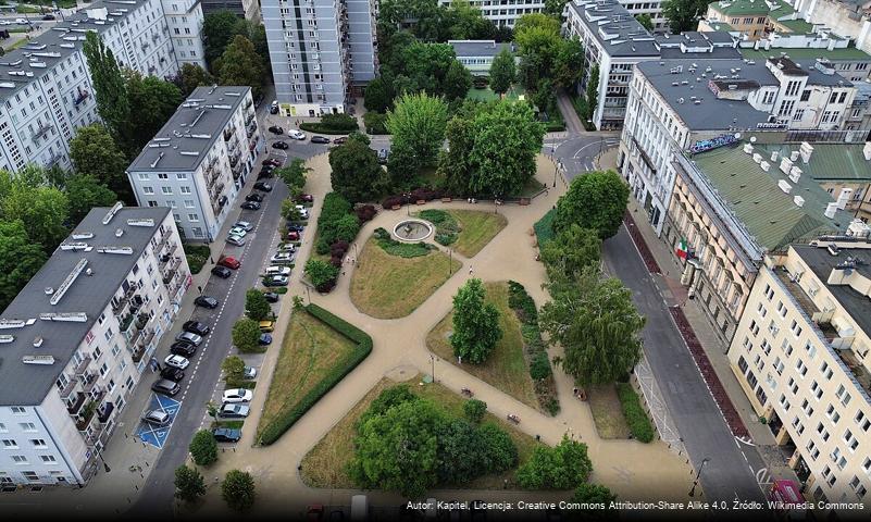 Plac Jana Henryka Dąbrowskiego w Warszawie