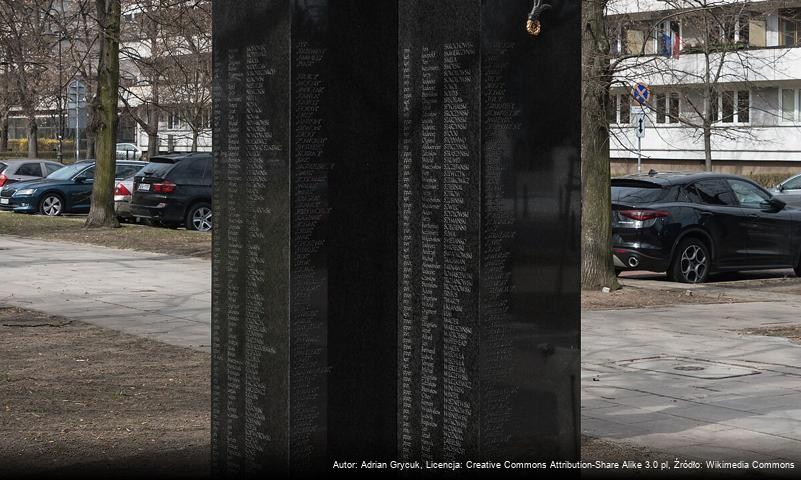 Pomnik Cichociemnych Spadochroniarzy AK w Warszawie