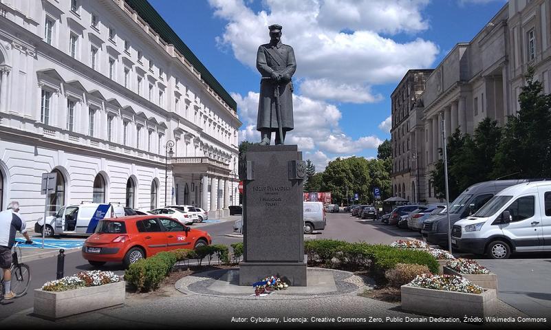 Pomnik Józefa Piłsudskiego w Warszawie (pl. Piłsudskiego)