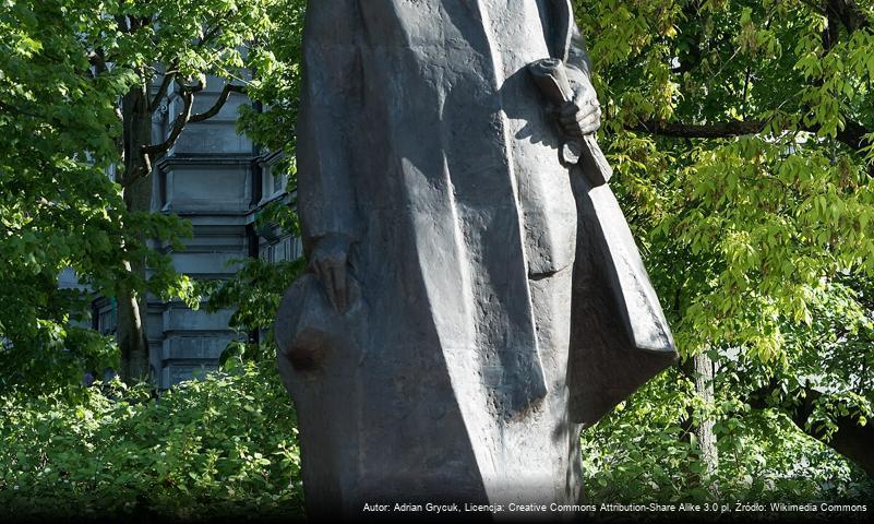 Pomnik Romana Dmowskiego w Warszawie