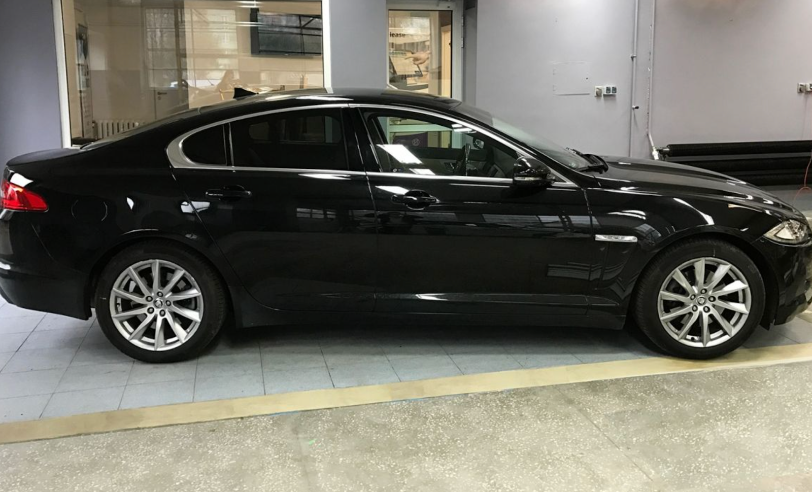 bezinwazyjne przyciemnianie szyb