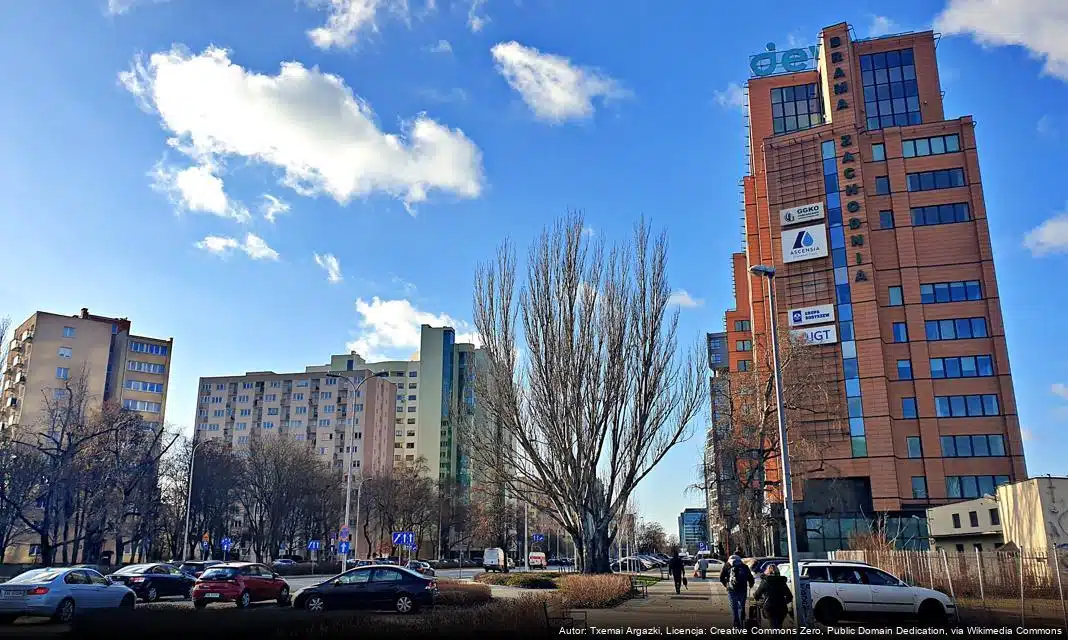 Tańczące łodzie w Dzielnicy Wisła z okazji Dnia Flagi w Warszawie