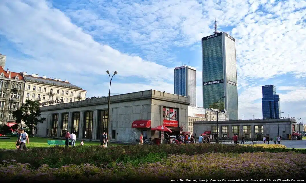 Uroczysta Zmiana Warty z Udziałem Straży Miejskiej w Warszawie