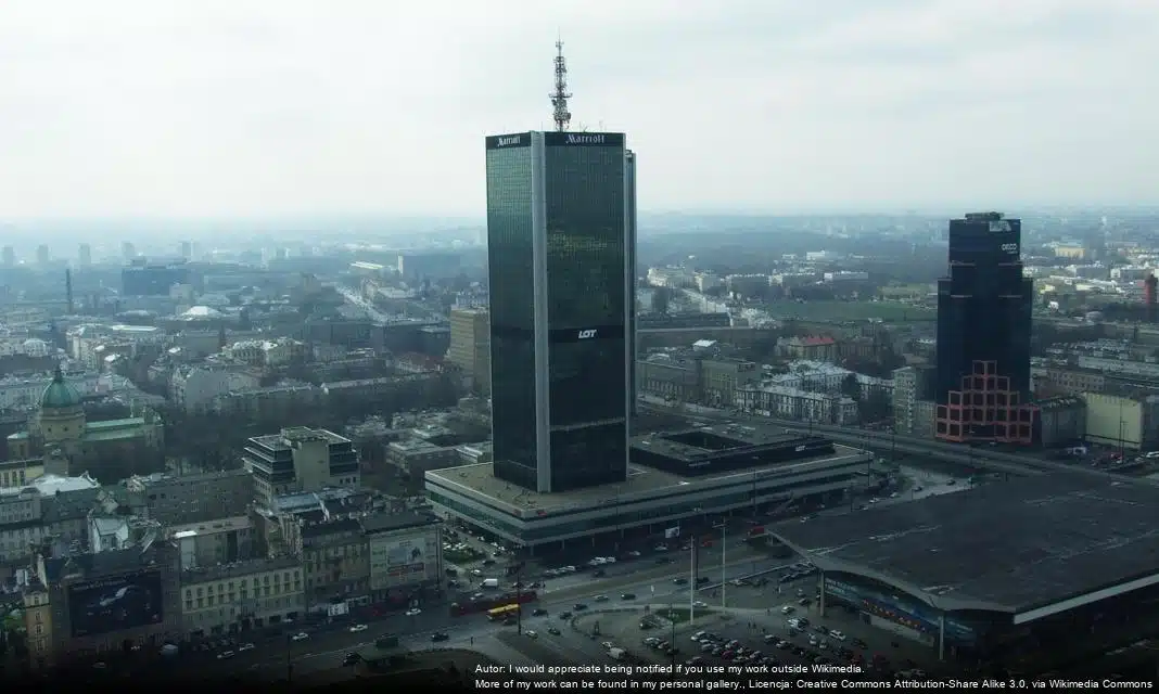 Warszawa świętuje V Paradę Syrenek i Regaty nad Wisłą